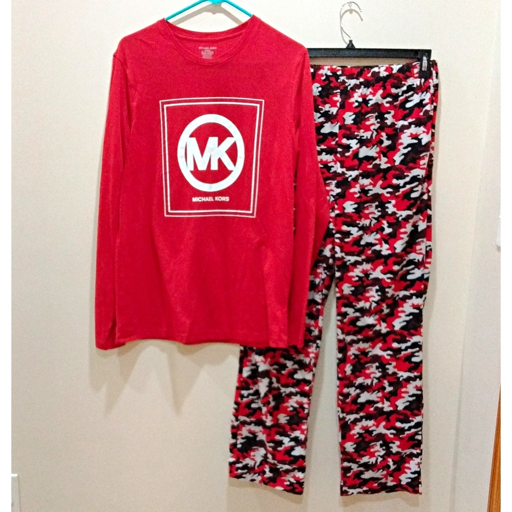 Michael Kors M Unisex Logo Pajama Set -- Red Long Sleeve Top W/Camo Pants